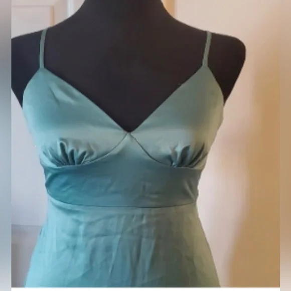 NWOT Hippie Rose Satin Jade Green Halter Tie Back Midi Dress Medium - Picture 7 of 7
